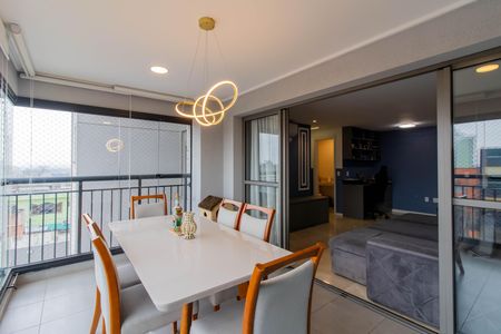 Apartamento à venda com 110m², 3 quartos e 2 vagas Apartamento à venda com 110m², 3 quartos e 2 vagasVaranda Gourmet