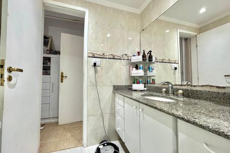 Apartamento para alugar com 102m², 3 quartos e 2 vagas Apartamento para alugar com 102m², 3 quartos e 2 vagasBanheiro da Suíte