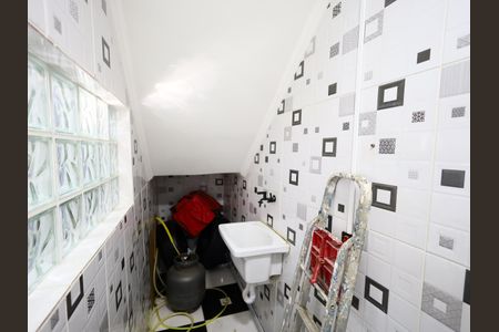 Casa para alugar com 60m², 1 quarto e sem vagaÁrea de Serviço