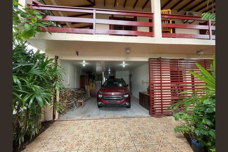 Casa à venda com 150m², 6 quartos e 2 vagas