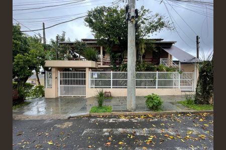 Casa à venda com 150m², 6 quartos e 2 vagas Casa à venda com 150m², 6 quartos e 2 vagasPlaca Instalada em 23/07/2026 - Cod.VZOE-80