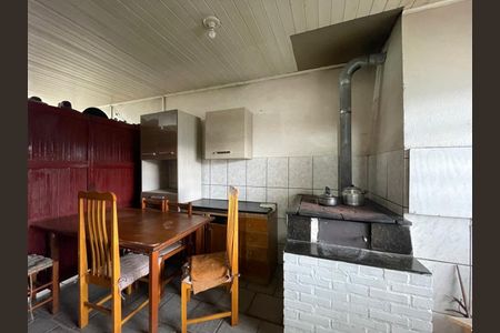Casa à venda com 150m², 6 quartos e 2 vagas