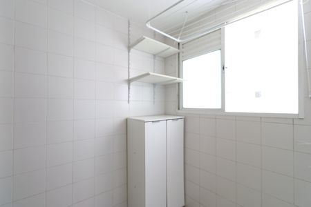 Área de Serviço de apartamento para alugar com 4 quartos, 126m² em Vila Romana, São Paulo
