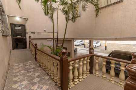 Hall de entrada de apartamento à venda com 3 quartos, 67m² em Itapoã, Belo Horizonte