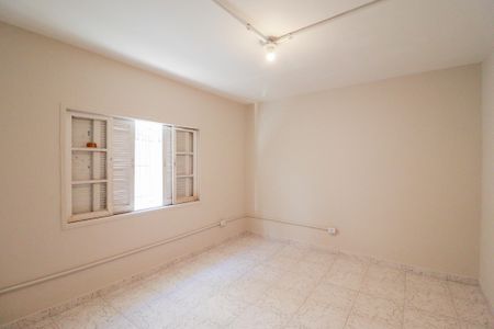 Casa para alugar com 6 quartos, 350m² em Jardim das Laranjeiras, São Paulo