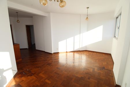 Apartamento para alugar com 105m², 3 quartos e 1 vagaSala