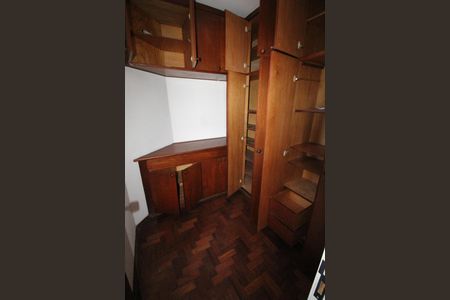 Apartamento para alugar com 105m², 3 quartos e 1 vagaÁrea de Serviço