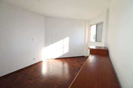Suíte de apartamento para alugar com 3 quartos, 105m² em Jardim das Industrias, São José dos Campos