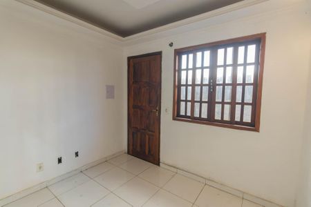 Sala de casa para alugar com 1 quarto, 32m² em Tribobó, São Gonçalo