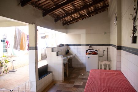 Casa à venda com 240m², 3 quartos e 2 vagas Casa à venda com 240m², 3 quartos e 2 vagasÁrea de Serviço