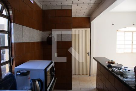 Casa à venda com 240m², 3 quartos e 2 vagas Casa à venda com 240m², 3 quartos e 2 vagasCozinha 03