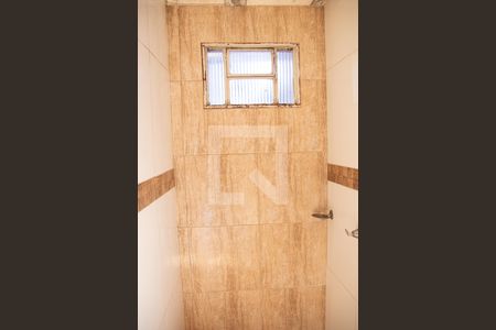 Casa à venda com 240m², 3 quartos e 2 vagas Casa à venda com 240m², 3 quartos e 2 vagasBanheiro 01