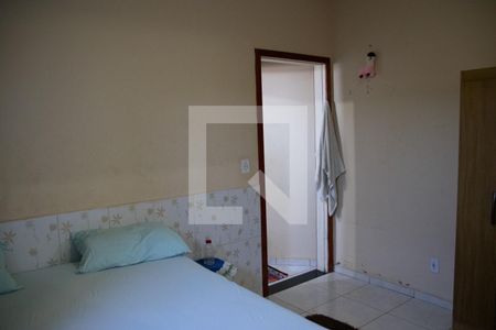 Suíte 02 de casa à venda com 3 quartos, 240m² em Parque Tremendao, Goiânia