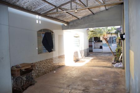 Casa à venda com 240m², 3 quartos e 2 vagas Casa à venda com 240m², 3 quartos e 2 vagasQuintal