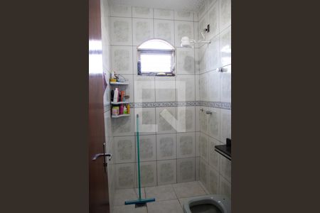 Casa à venda com 240m², 3 quartos e 2 vagas Casa à venda com 240m², 3 quartos e 2 vagasBanheiro da Suíte 2
