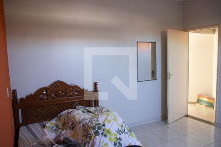 Casa à venda com 240m², 3 quartos e 2 vagas Casa à venda com 240m², 3 quartos e 2 vagasSuíte 01
