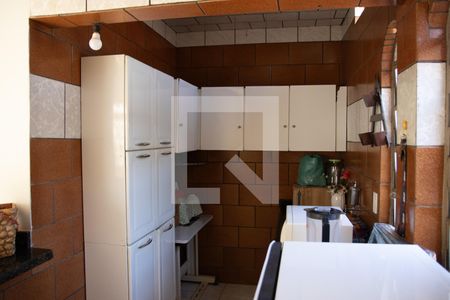 Casa à venda com 240m², 3 quartos e 2 vagas Casa à venda com 240m², 3 quartos e 2 vagasCozinha 03
