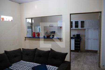 Casa à venda com 240m², 3 quartos e 2 vagas Casa à venda com 240m², 3 quartos e 2 vagasSala