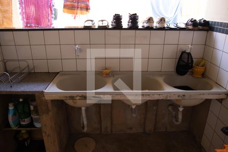 Casa à venda com 240m², 3 quartos e 2 vagas Casa à venda com 240m², 3 quartos e 2 vagasÁrea de Serviço