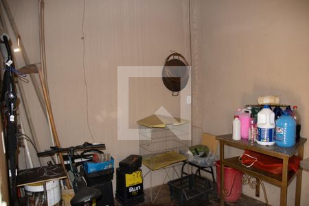 Casa à venda com 240m², 3 quartos e 2 vagas Casa à venda com 240m², 3 quartos e 2 vagasÁrea de Serviço