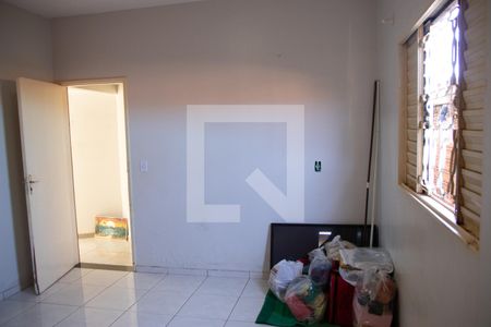 Casa à venda com 240m², 3 quartos e 2 vagas Casa à venda com 240m², 3 quartos e 2 vagasSuíte 01