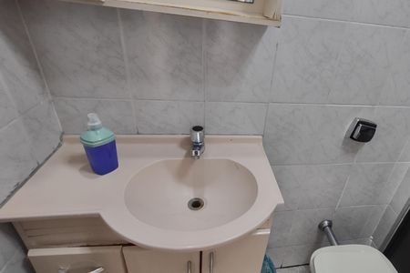 Banheiro de apartamento para alugar com 2 quartos, 56m² em São José, São Caetano do Sul