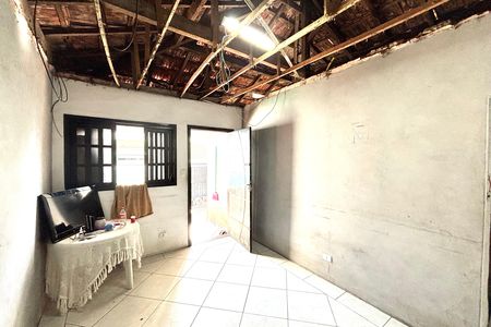 Casa à venda com 2 quartos, 305m² em Cangaiba, São Paulo