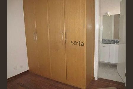 Casa para alugar com 4 quartos, 300m² em Jardim Cordeiro, São Paulo