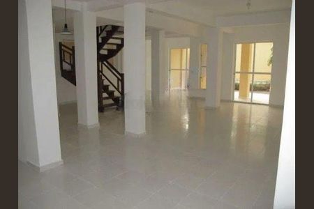 Casa para alugar com 4 quartos, 300m² em Jardim Cordeiro, São Paulo