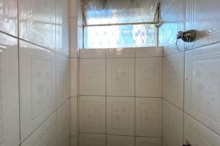 Banheiro de serviço de apartamento à venda com 3 quartos, 125m² em Serra, Belo Horizonte