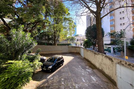 Vista Quarto 1 de apartamento à venda com 3 quartos, 125m² em Serra, Belo Horizonte