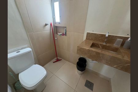 Banheiro Social de apartamento para alugar com 3 quartos, 77m² em Setor Bueno, Goiânia