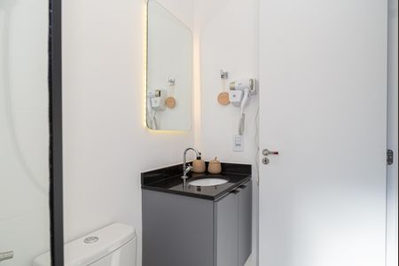 Apartamento para alugar com 25m², 1 quarto e sem vaga Apartamento para alugar com 25m², 1 quarto e sem vagaBanheiro da Suíte