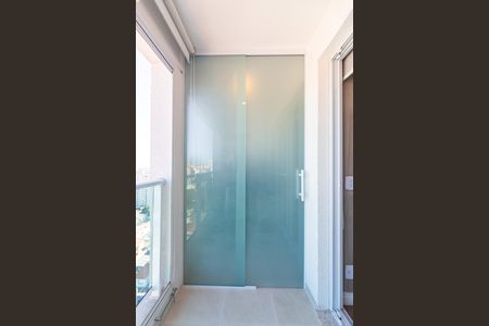 Apartamento à venda com 74m², 3 quartos e 2 vagas Apartamento à venda com 74m², 3 quartos e 2 vagasVaranda da Sala