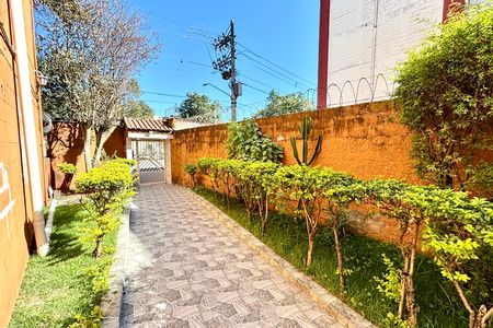 Área comum de apartamento para alugar com 3 quartos, 70m² em Conjunto Residencial José Bonifácio, São Paulo