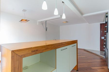 Apartamento à venda com 70m², 1 quarto e 1 vaga