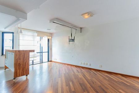 Apartamento à venda com 70m², 1 quarto e 1 vaga