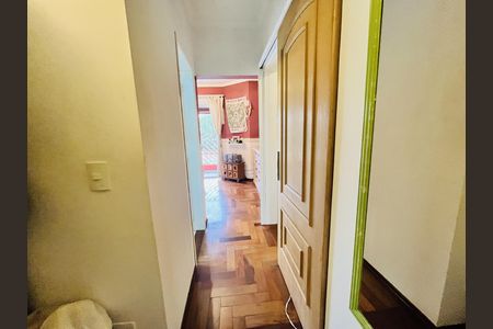 Corredor de casa à venda com 3 quartos, 115m² em Nova Petrópolis, São Bernardo do Campo