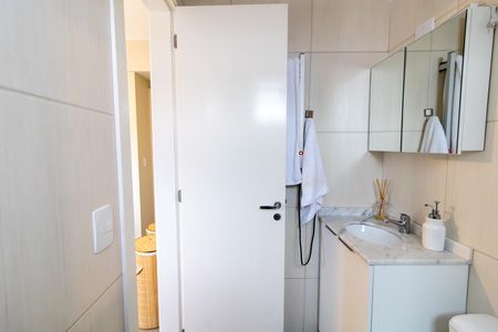 Apartamento para alugar com 54m², 3 quartos e 2 vagas Apartamento para alugar com 54m², 3 quartos e 2 vagasBanheiro da Suíte