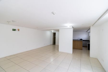 Apartamento para alugar com 54m², 3 quartos e 2 vagas Apartamento para alugar com 54m², 3 quartos e 2 vagasÁrea comum - Salão de festas