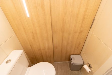 Apartamento para alugar com 54m², 3 quartos e 2 vagas Apartamento para alugar com 54m², 3 quartos e 2 vagasBanheiro