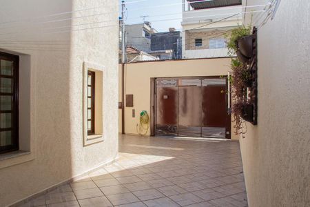 Casa para alugar com 240m², 2 quartos e 2 vagas