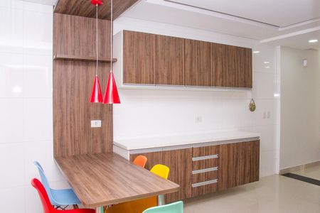 Casa para alugar com 240m², 2 quartos e 2 vagas