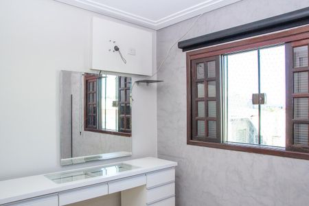 Casa para alugar com 240m², 2 quartos e 2 vagas