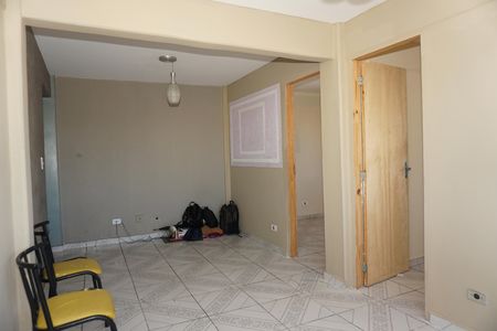 Sala de apartamento para alugar com 2 quartos, 54m² em Parque Pirajussara, Embu das Artes