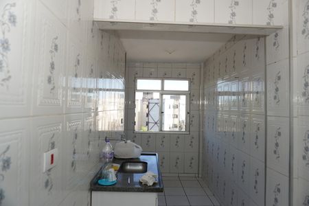 Cozinha de apartamento para alugar com 2 quartos, 54m² em Parque Pirajussara, Embu das Artes