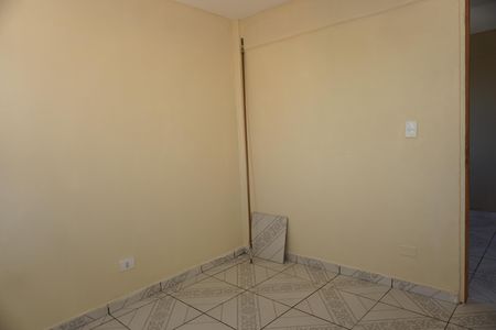 Quarto de apartamento para alugar com 2 quartos, 54m² em Parque Pirajussara, Embu das Artes