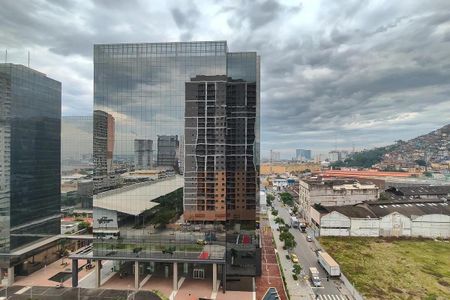 Edifício residencial com vista para a cidade, com jardim e área externa. de apartamento à venda com 3 quartos, 69m² em Santo Cristo, Rio de Janeiro