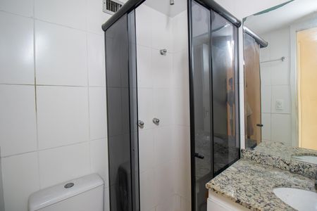 Apartamento à venda com 55m², 2 quartos e 1 vaga Apartamento à venda com 55m², 2 quartos e 1 vagaBanheiro social