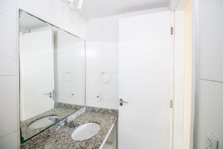 Apartamento à venda com 55m², 2 quartos e 1 vaga Apartamento à venda com 55m², 2 quartos e 1 vagaBanheiro da Suíte